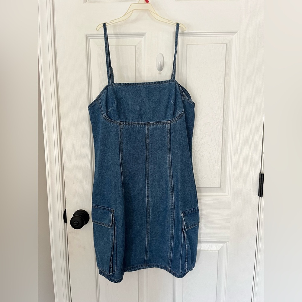 Shein Spaghetti Strap Denim Mini Dress w/ Pockets – Size L